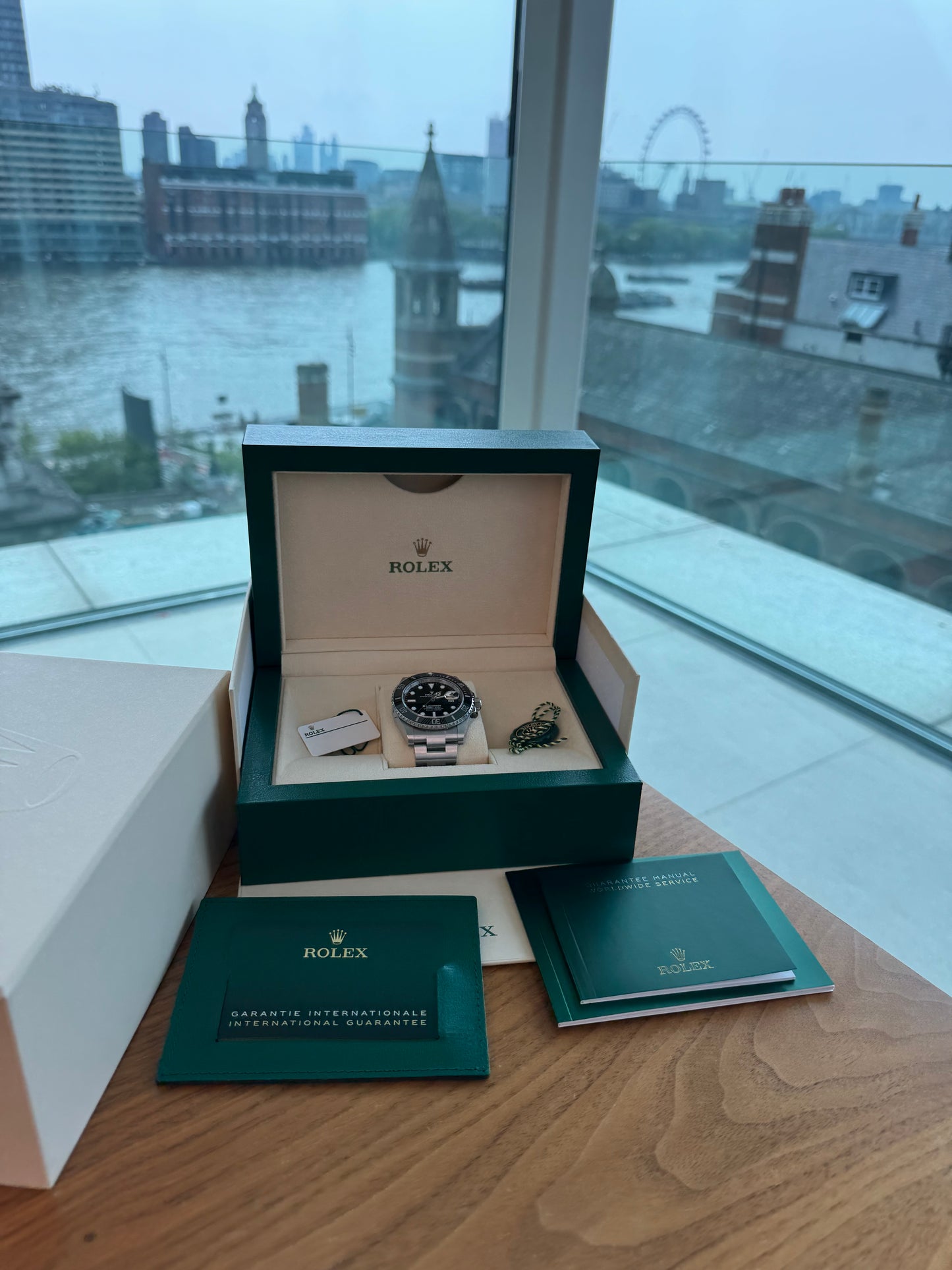 Rolex Submariner Date 2023 - 126610LN Excellent condition